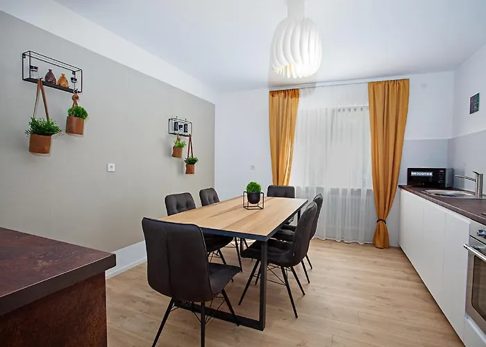 Zwick Apartments