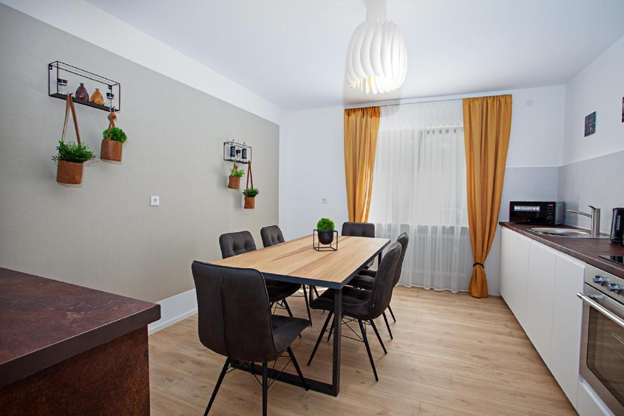 Zwick Apartment *
